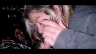 Јас се вози со мене, за да им помогне на една млада девојка-и го разгледаме во она што таа го направи.