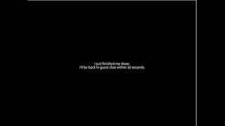 Sexy Rou Jwe ak yon Vè Gode Sou Cam