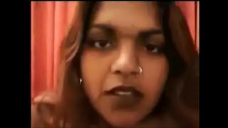 הודי ציצי גדול, ציצים גדולים ליקק ואוכל.